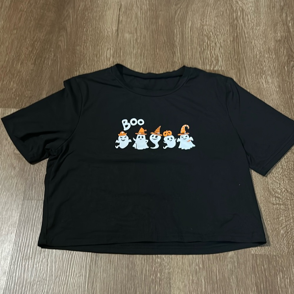 Woman’s size Small Halloween pj set.